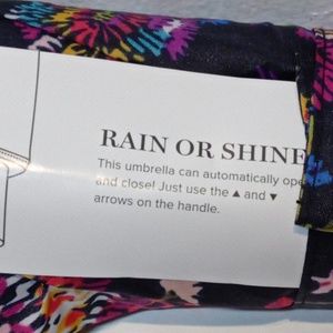 Vera Bradley Accessories - Vera Bradley Umbrella in Midnight Wildflowers Vera Bradley Accessories - Vera Bradley Umbrella in Midnight Wildflowers
